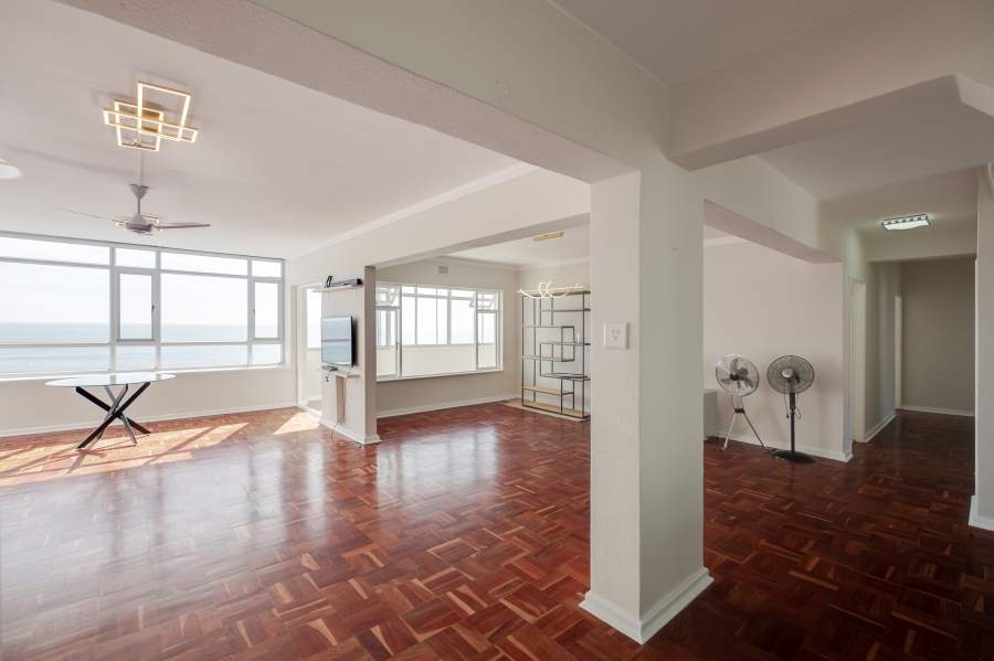 To Let 3 Bedroom Property for Rent in Sea Point Western Cape